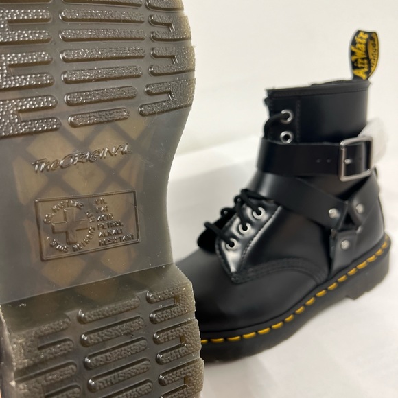 Dr. Martens Boots Mens 6 Women’s 7 Black Leather Christofor Strapy Buckle New - Picture 5 of 10